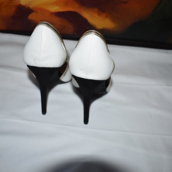 Isabella Color block Cutout Pump - Picture 5 of 8